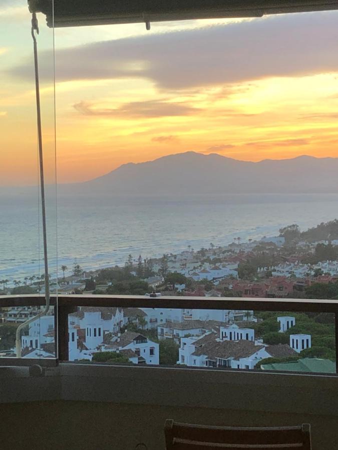 Vistas al Mar Marbella del Este Exterior foto