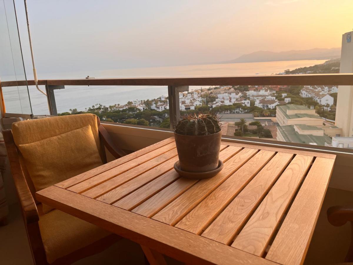 Vistas al Mar Marbella del Este Exterior foto