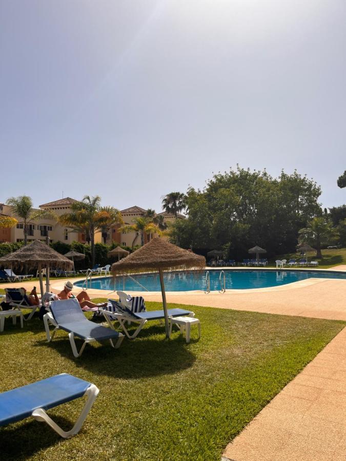 Vistas al Mar Marbella del Este Exterior foto
