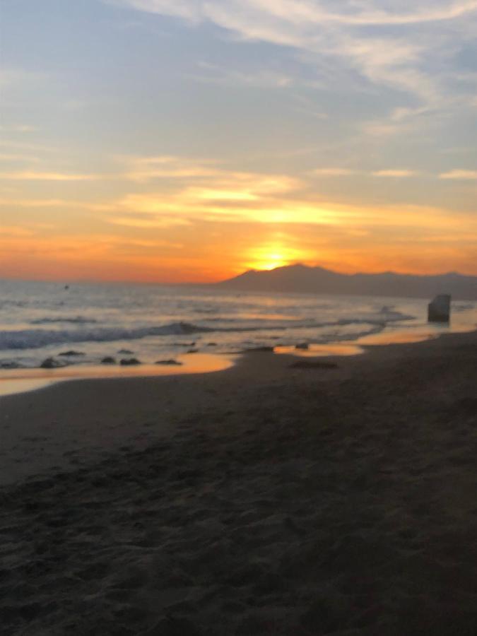Vistas al Mar Marbella del Este Exterior foto