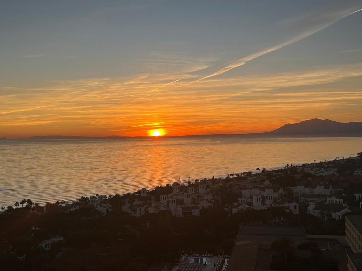 Vistas al Mar Marbella del Este Exterior foto