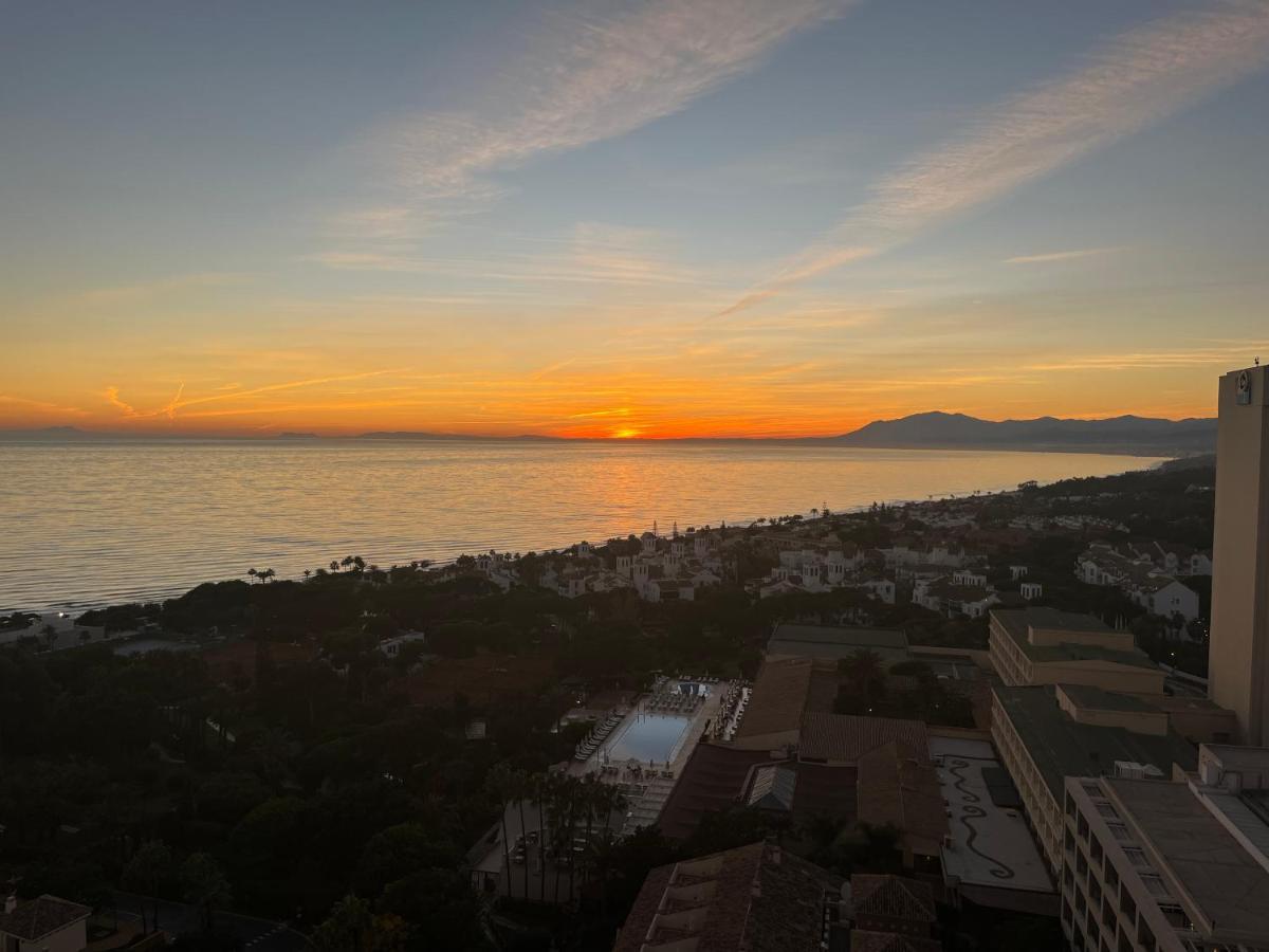 Vistas al Mar Marbella del Este Exterior foto